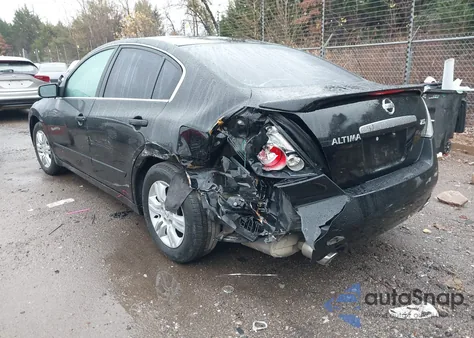 2010 Nissan Altima 2.5 S z USA, uszkodzony, nr VIN 1N4AL2AP9AN512871